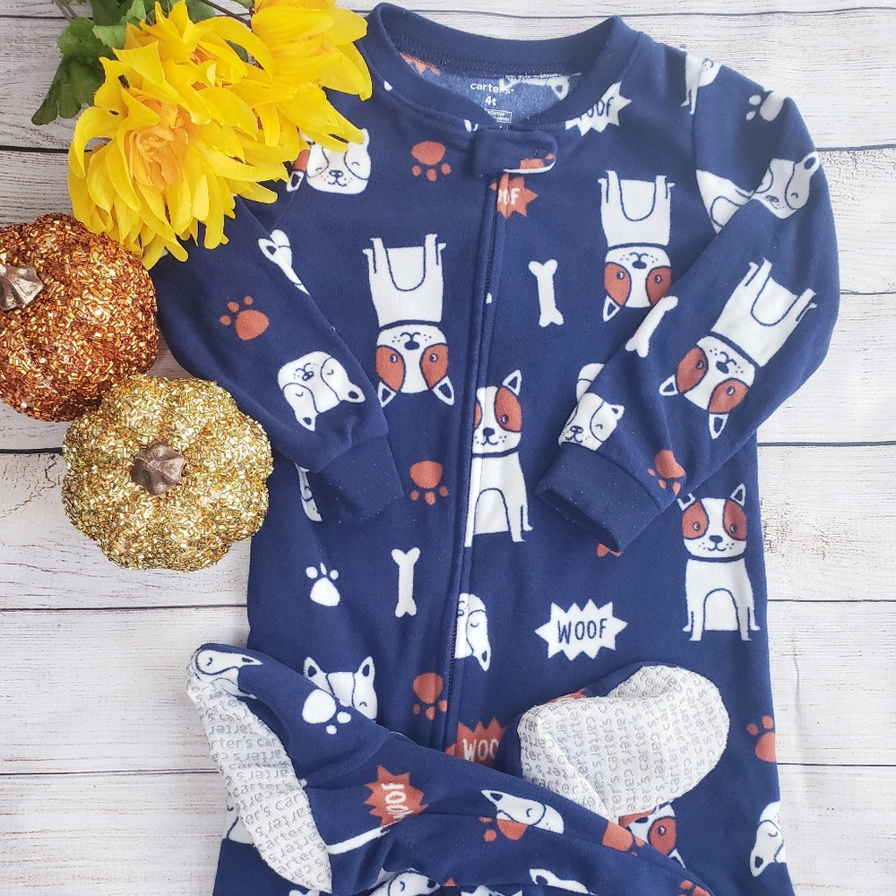 Carter's Long Sleeve Onesie Footie in 4T